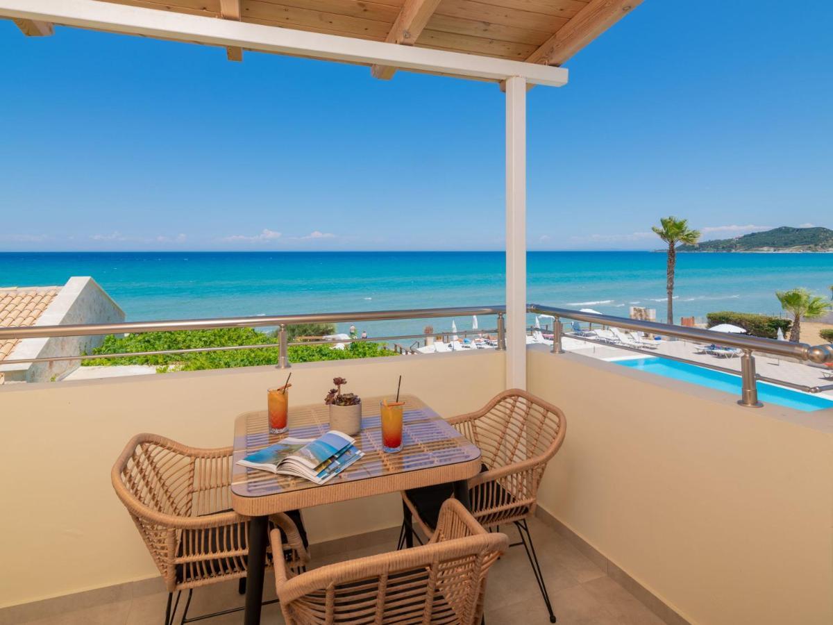 Paradise Elegant Apartments - Perfect Escape On The Beach Alikész Kültér fotó